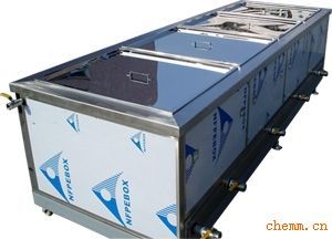 Large ultrasonic cleaning system