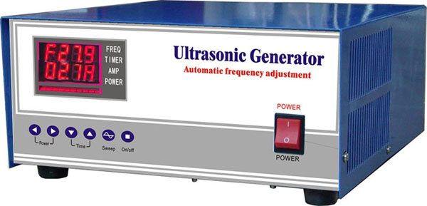 Digital ultrasonic generator