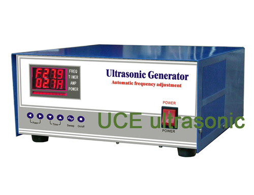 Dual-frequency ultrasonic generator