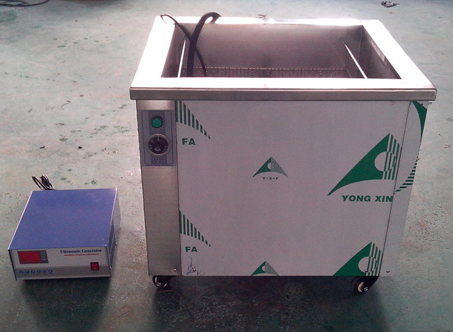 Multi frequency ultrasonic cleaner
