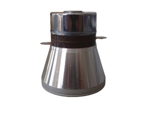 Triple frequency ultrasonic transducer