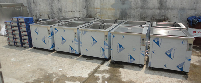 High frequency ultrasonic cleaner