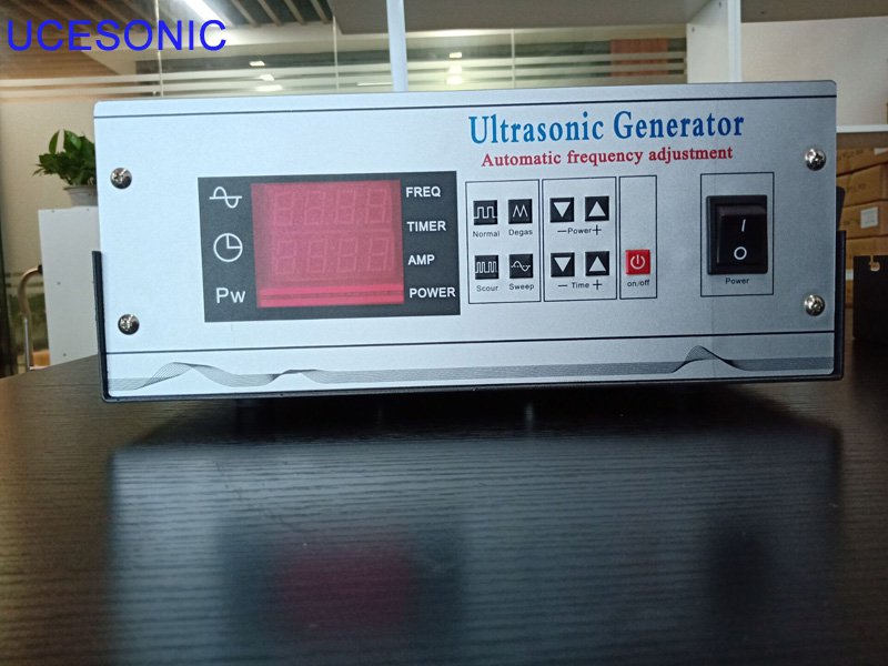 Wielofunkcyjny generator ultradźwiękowy