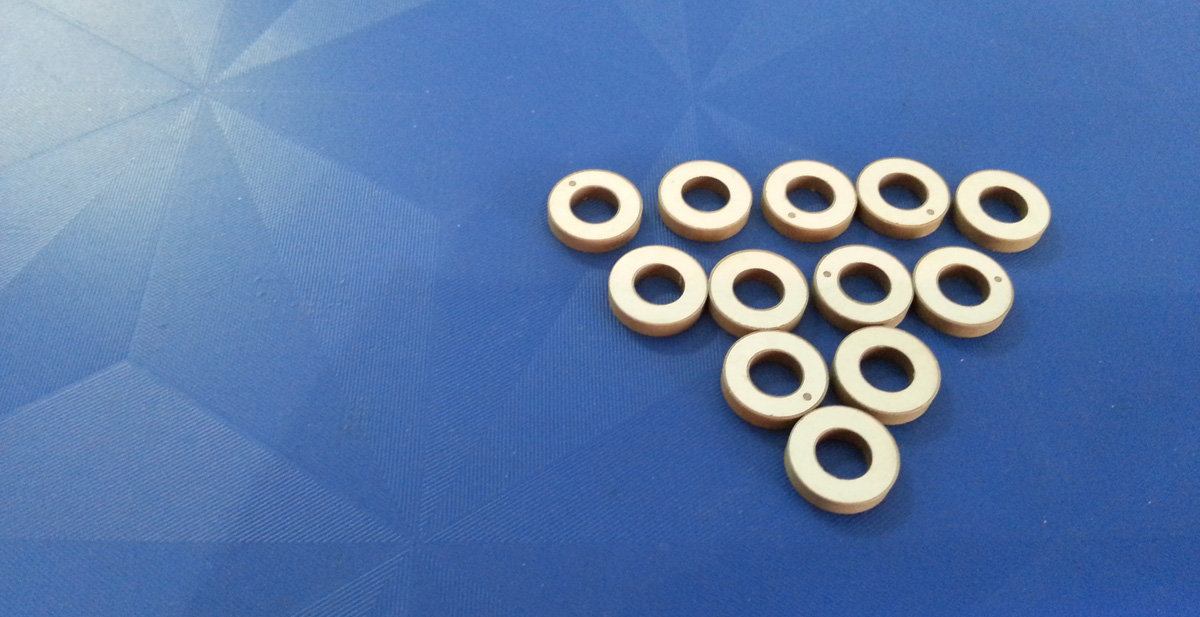 Anello piezoelettrico ceramica