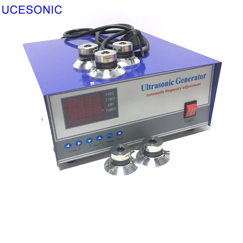 Immersible ultrasonic generator for 28khz frequency