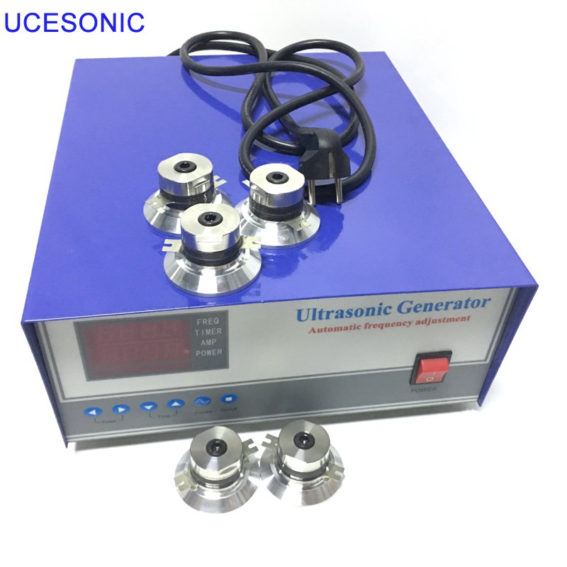 Ultrasonic submersible generator for ultrasonic cleaner