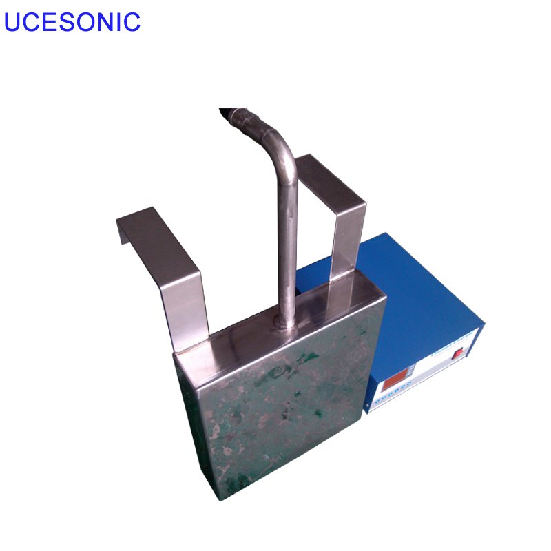 Immersible Ultrasonic Transducer for Industrial Cleaning