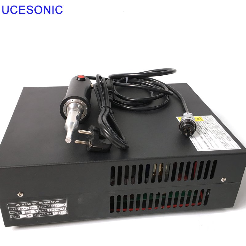 28Khz Ultrasonic Spot Welding Machine for Auto Tail Fins plastic